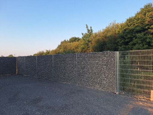 Sypaný gabion